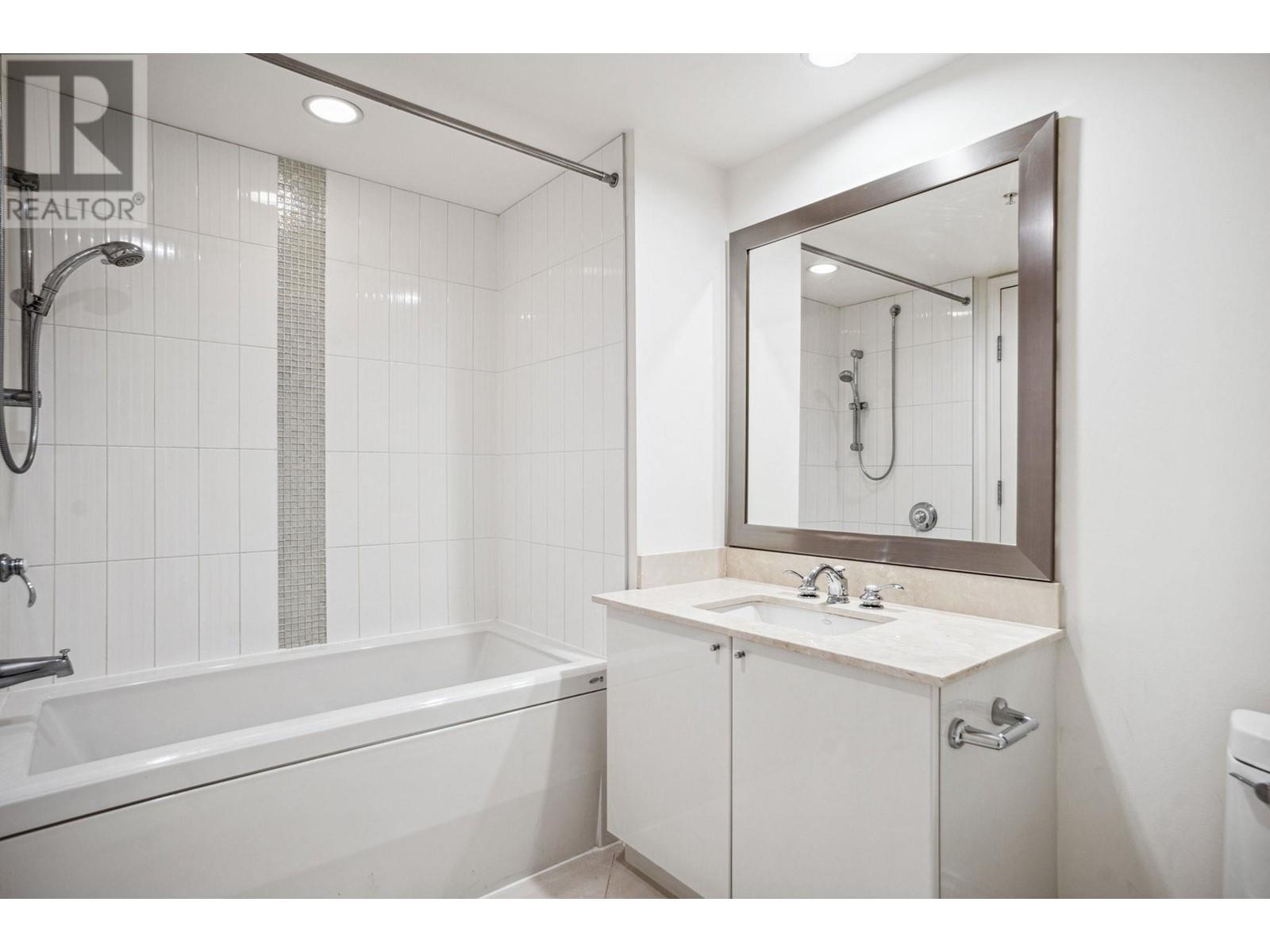 408 133 E Esplanade Avenue, North Vancouver, British Columbia  V7L 1A1 - Photo 18 - R3011894