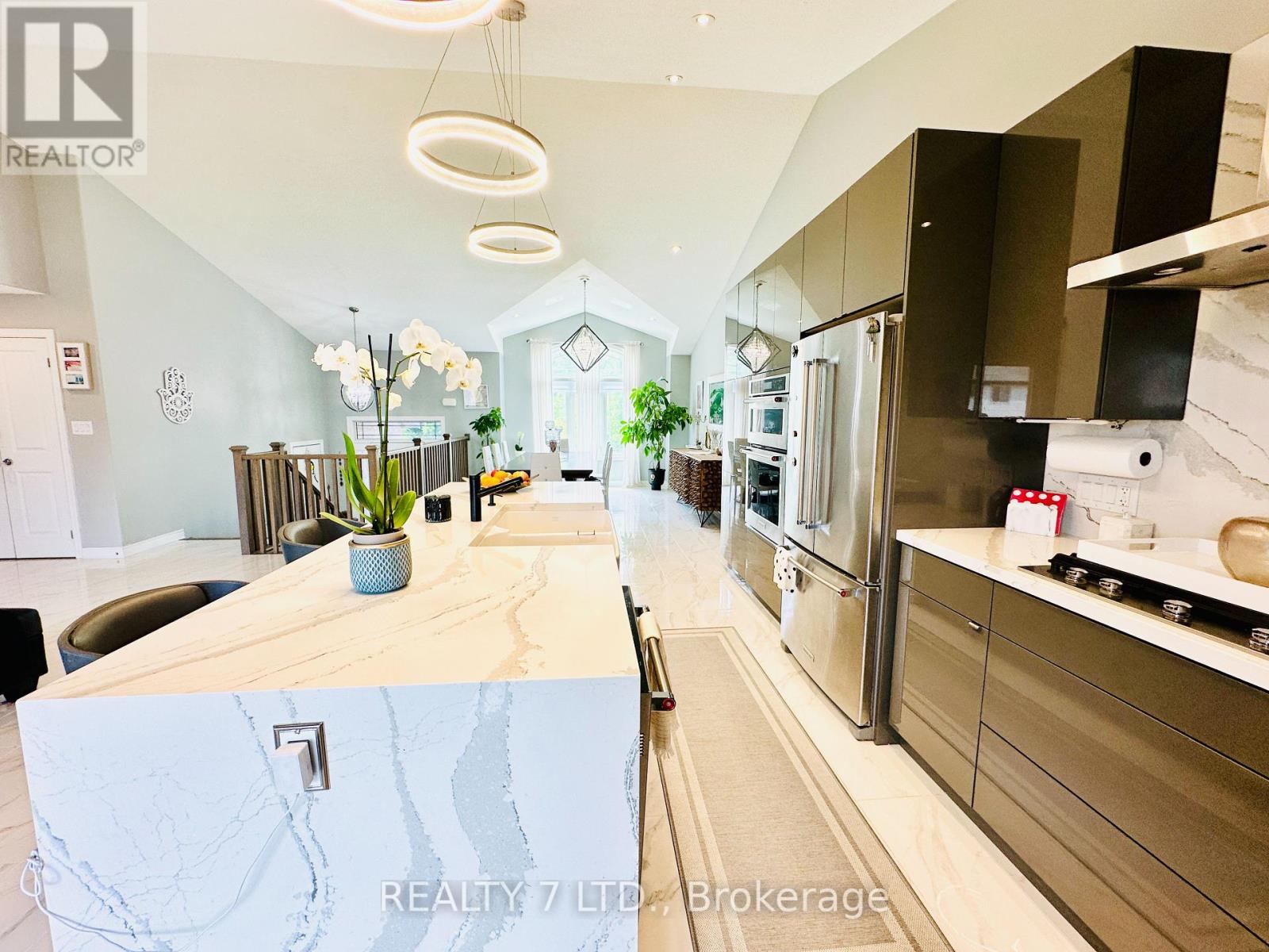 7753 Oldfield Road, Niagara Falls (Oldfield), Ontario  L2G 3J8 - Photo 9 - X12185698