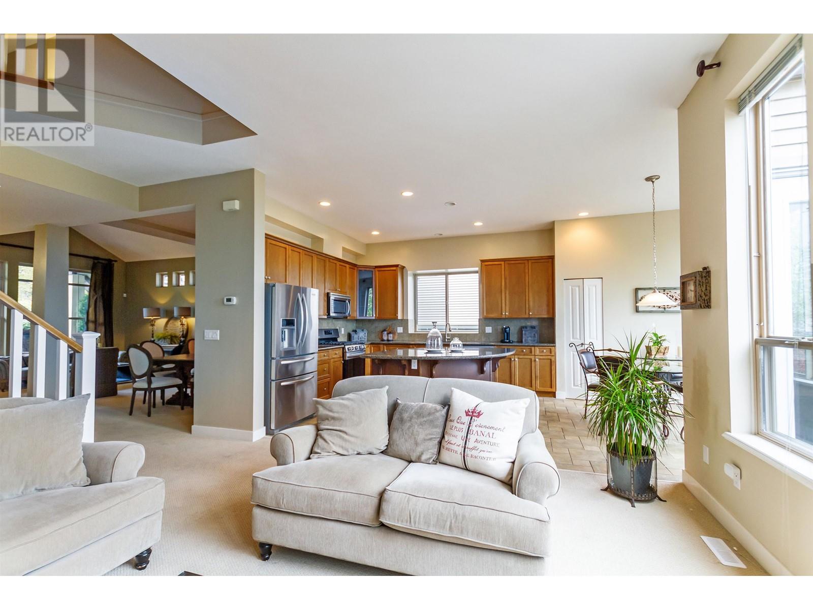 70 Fernway Drive, Port Moody, British Columbia  V3H 5K5 - Photo 8 - R3011871