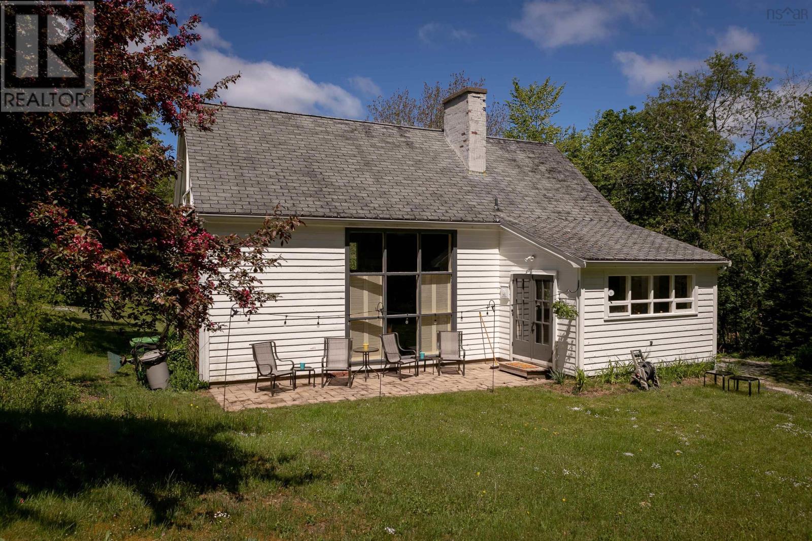36 Latimer Lane, Chester Basin, Nova Scotia  B0J 1K0 - Photo 8 - 202513587