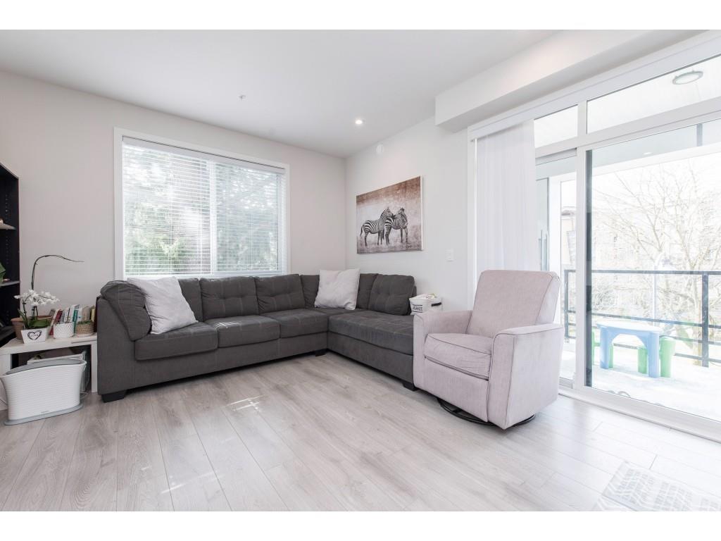 310 45510 Market Way, Garrison Crossing, Chilliwack, British Columbia  V2R 6E1 - Photo 6 - R3011218