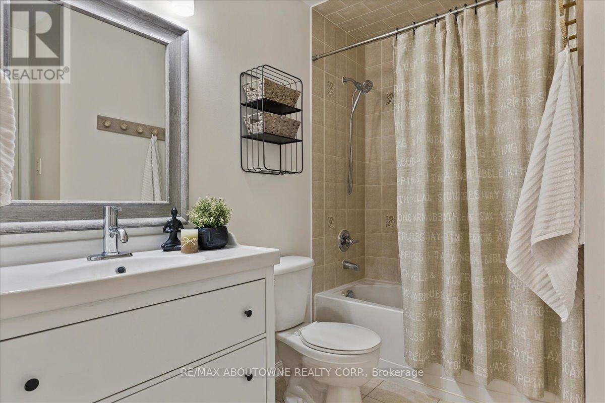 769 Shortreed Crescent, Milton, Ontario  L9T 0E8 - Photo 33 - W12198973