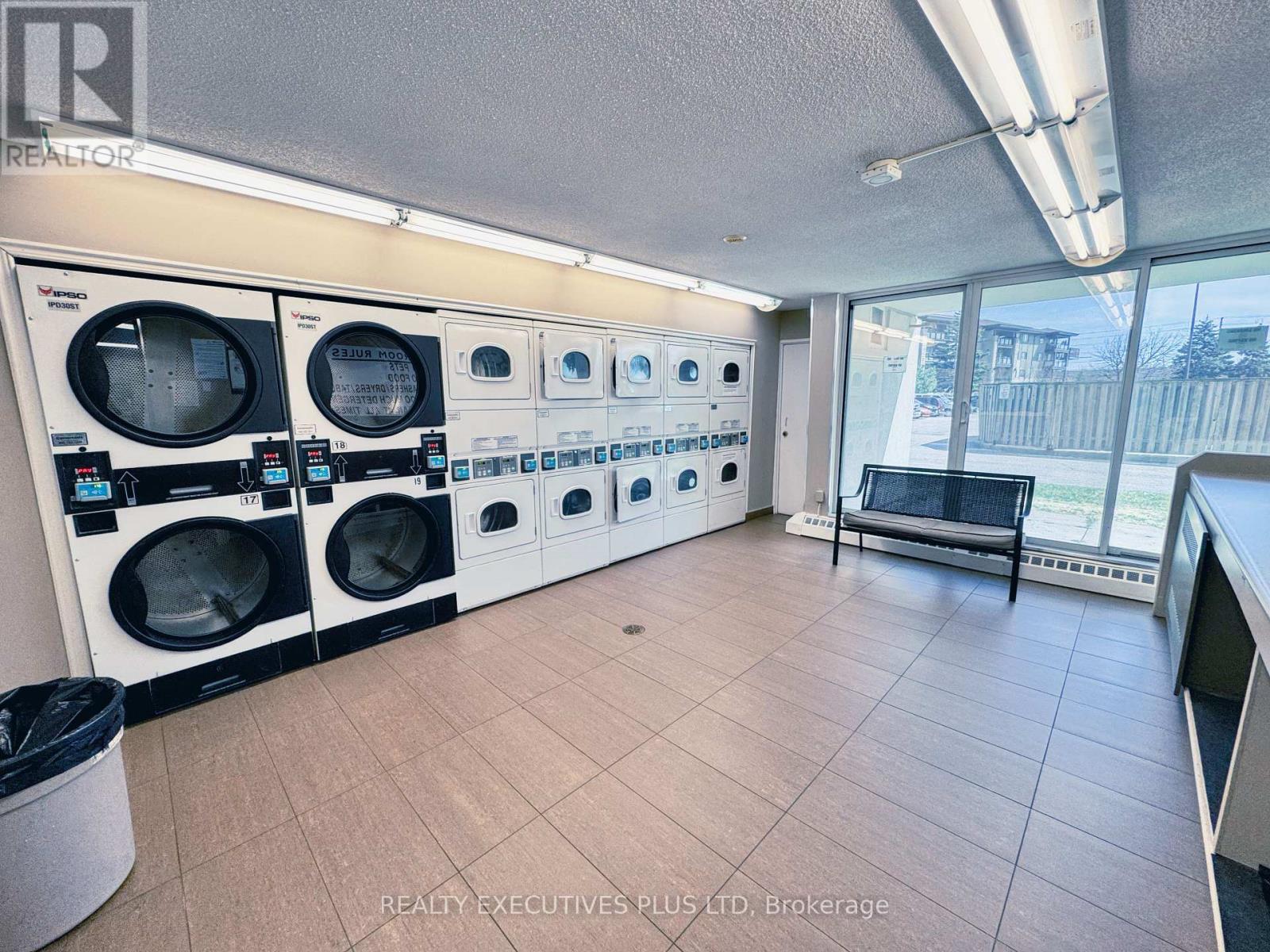 1203 - 530 Lolita Gardens, Mississauga, Ontario  L5A 3T2 - Photo 30 - W12199133
