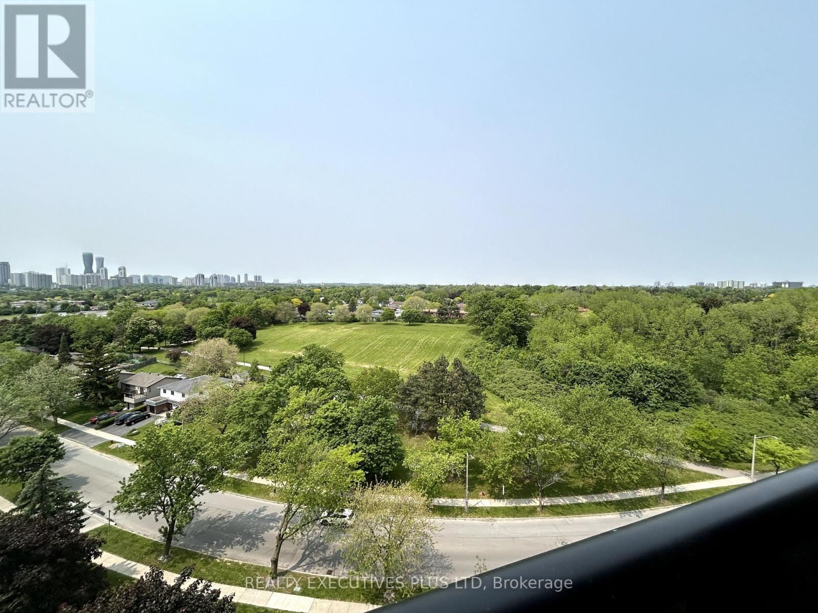 1203 - 530 Lolita Gardens, Mississauga, Ontario  L5A 3T2 - Photo 20 - W12199133
