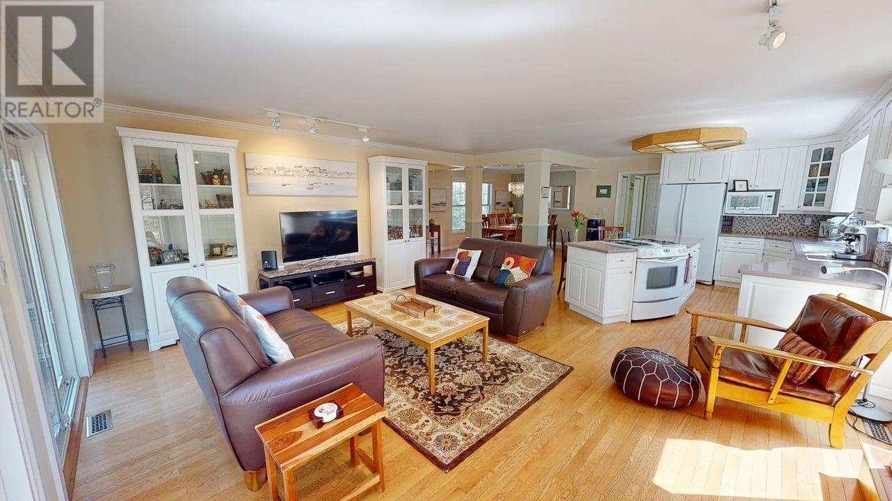 13676 Golf Course Road, Charlie Lake, British Columbia  V1J 8K8 - Photo 13 - R3002865