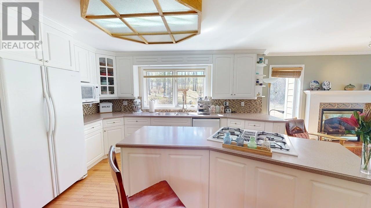 13676 Golf Course Road, Charlie Lake, British Columbia  V1J 8K8 - Photo 17 - R3002865
