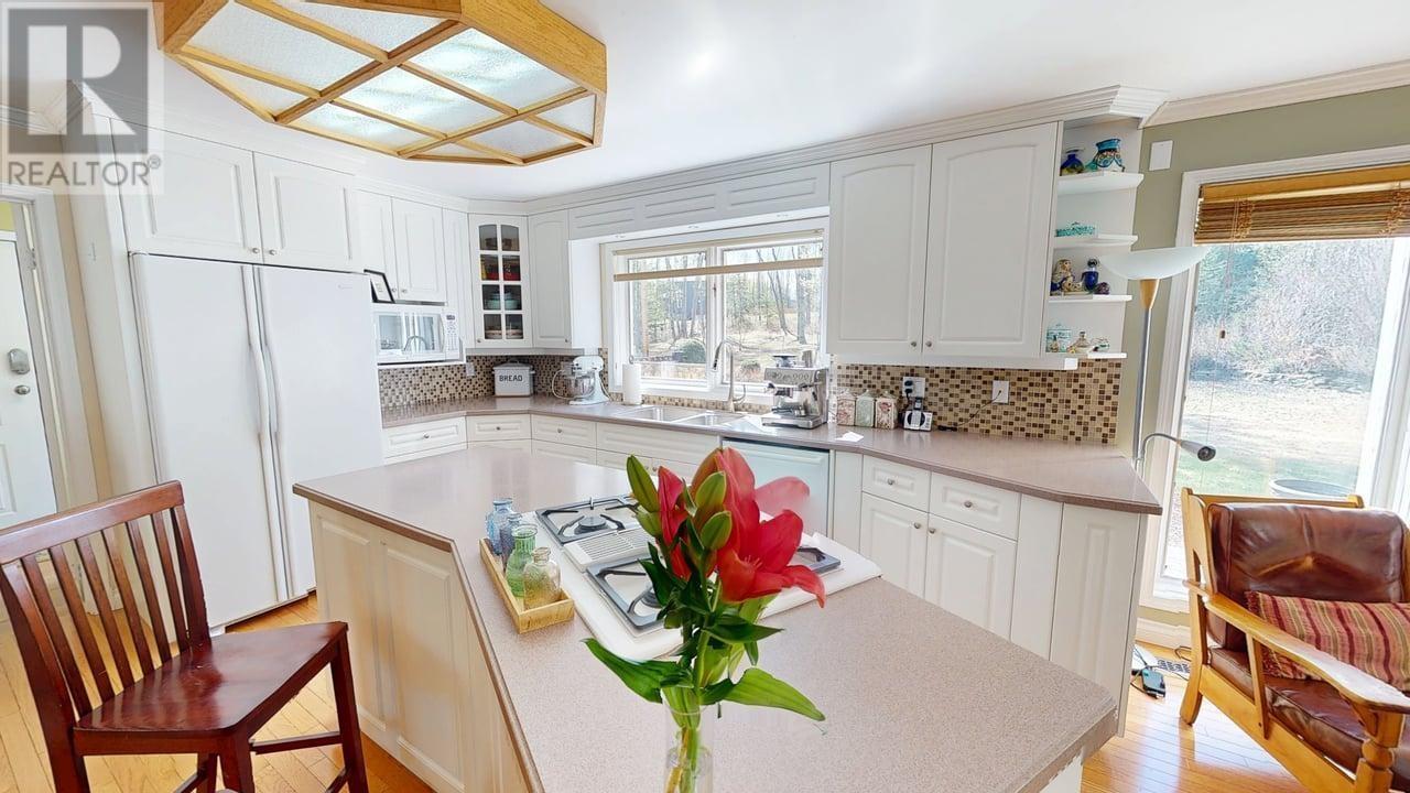 13676 Golf Course Road, Charlie Lake, British Columbia  V1J 8K8 - Photo 16 - R3002865