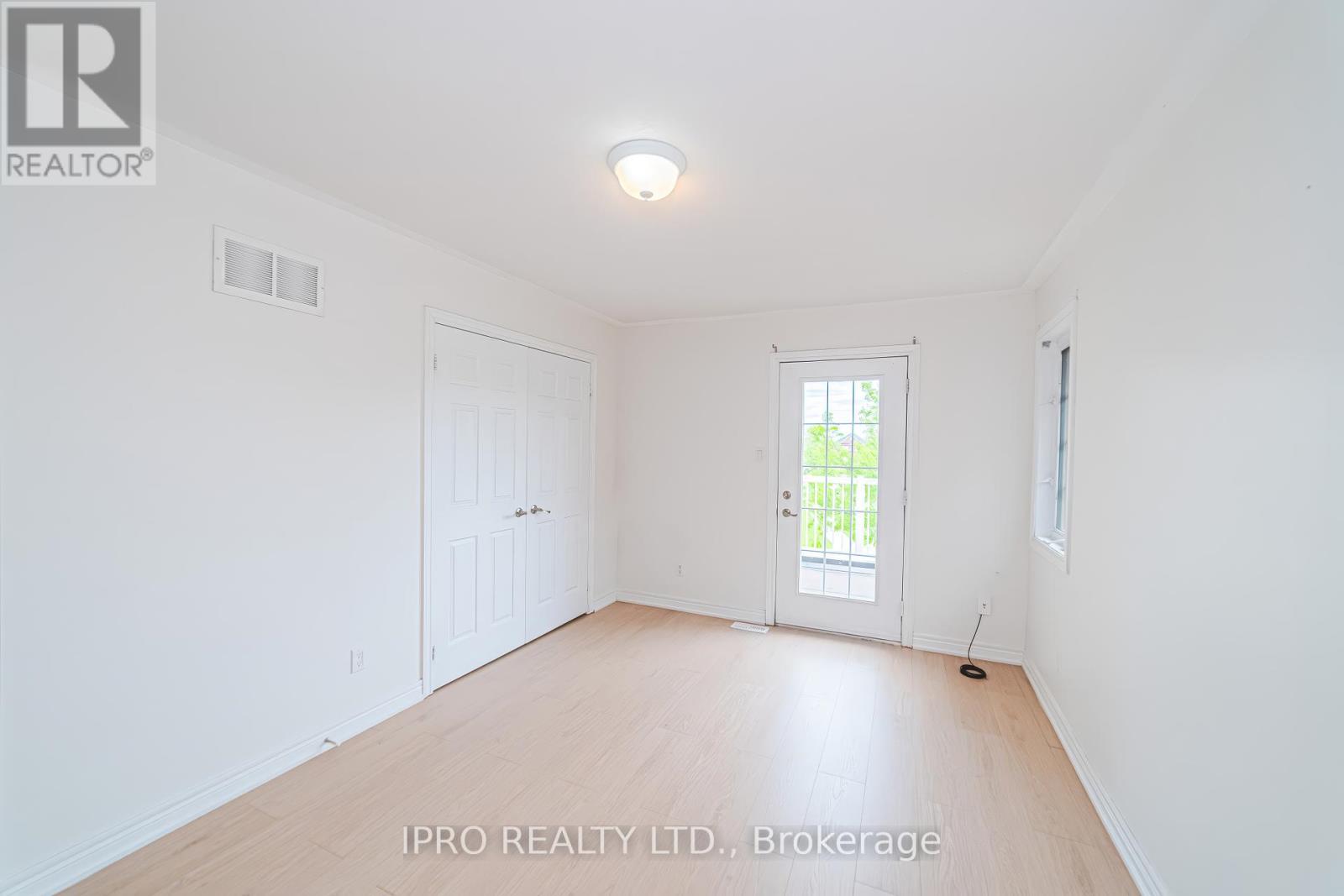 14 Vanwood Crescent, Brampton, Ontario  L6P 2X4 - Photo 28 - W12194064