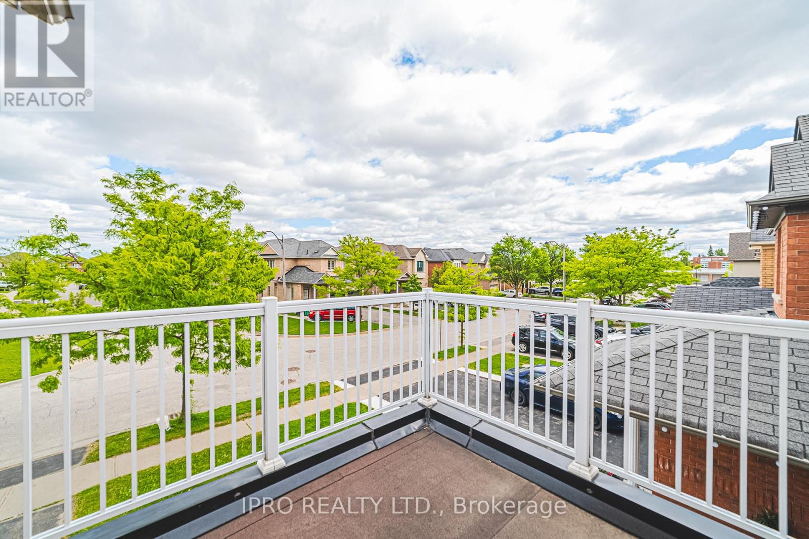 14 Vanwood Crescent, Brampton, Ontario  L6P 2X4 - Photo 29 - W12194064