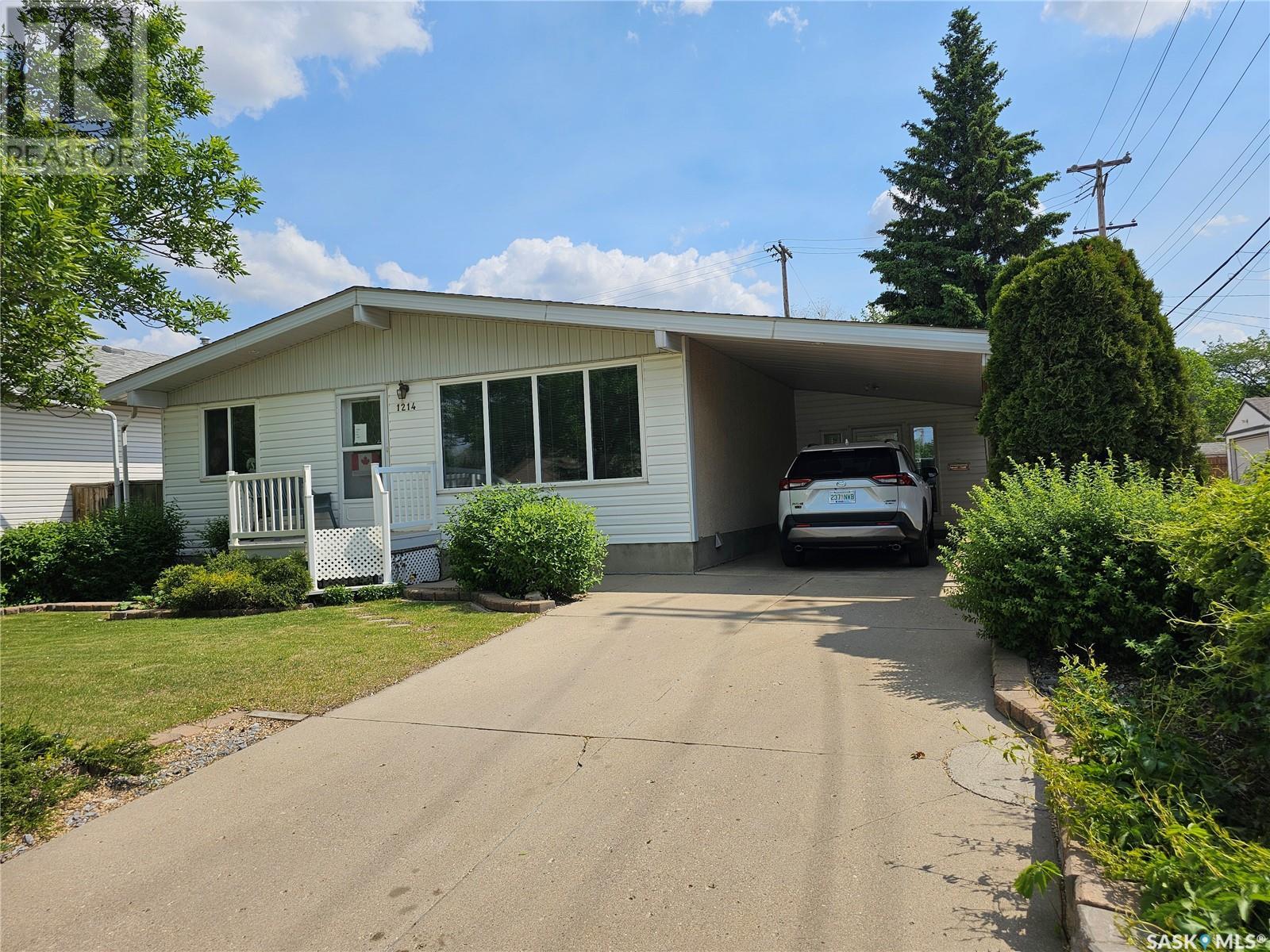 Property at 1214 I AVENUE N image 2