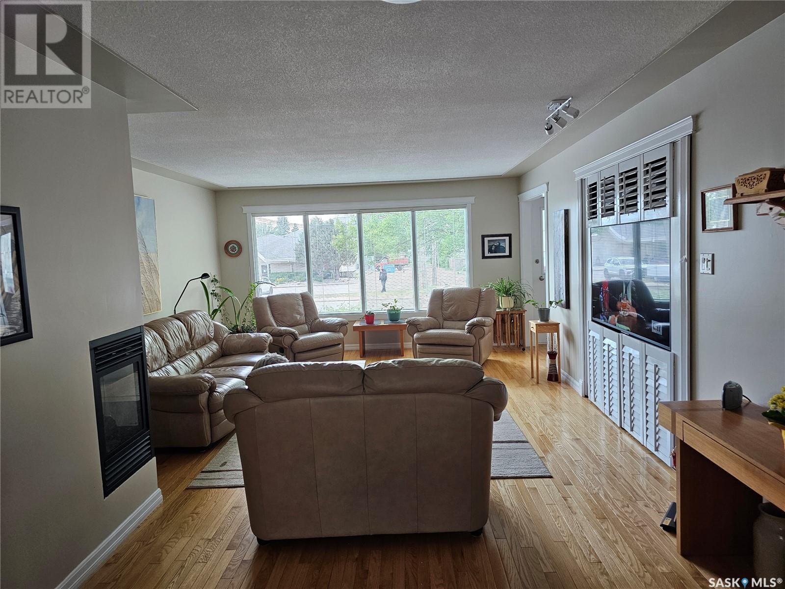 Property at 1214 I AVENUE N image 5