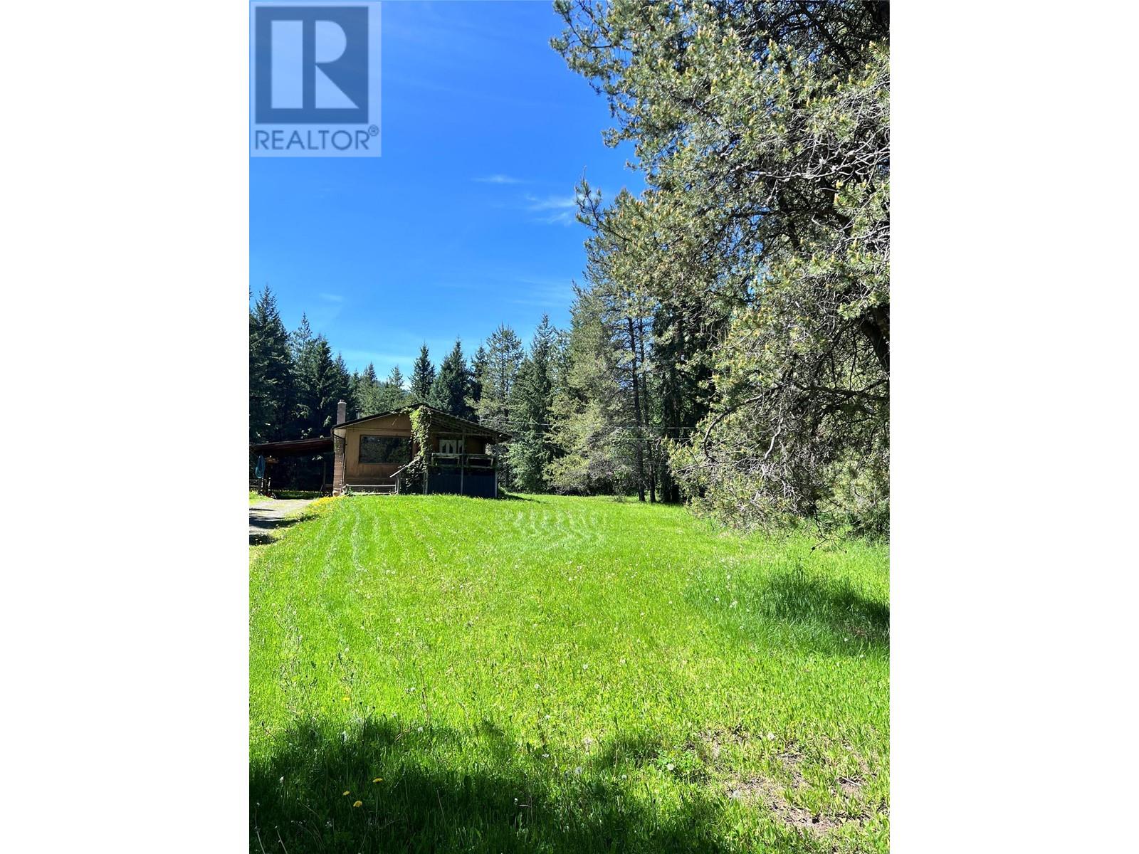 44 Hollingsworth Road, Cherryville, British Columbia  V0E 2G3 - Photo 2 - 10350996