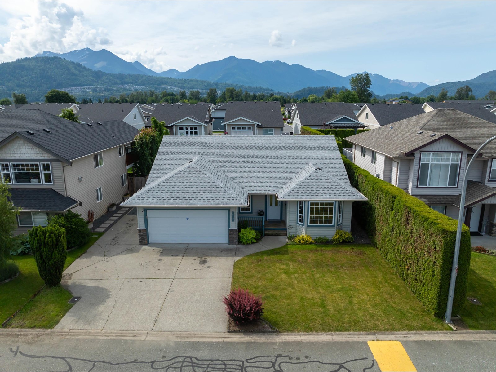 46492 Ranchero Drive, Sardis East Vedder, Chilliwack, British Columbia  V4Z 1K3 - Photo 1 - R3011498