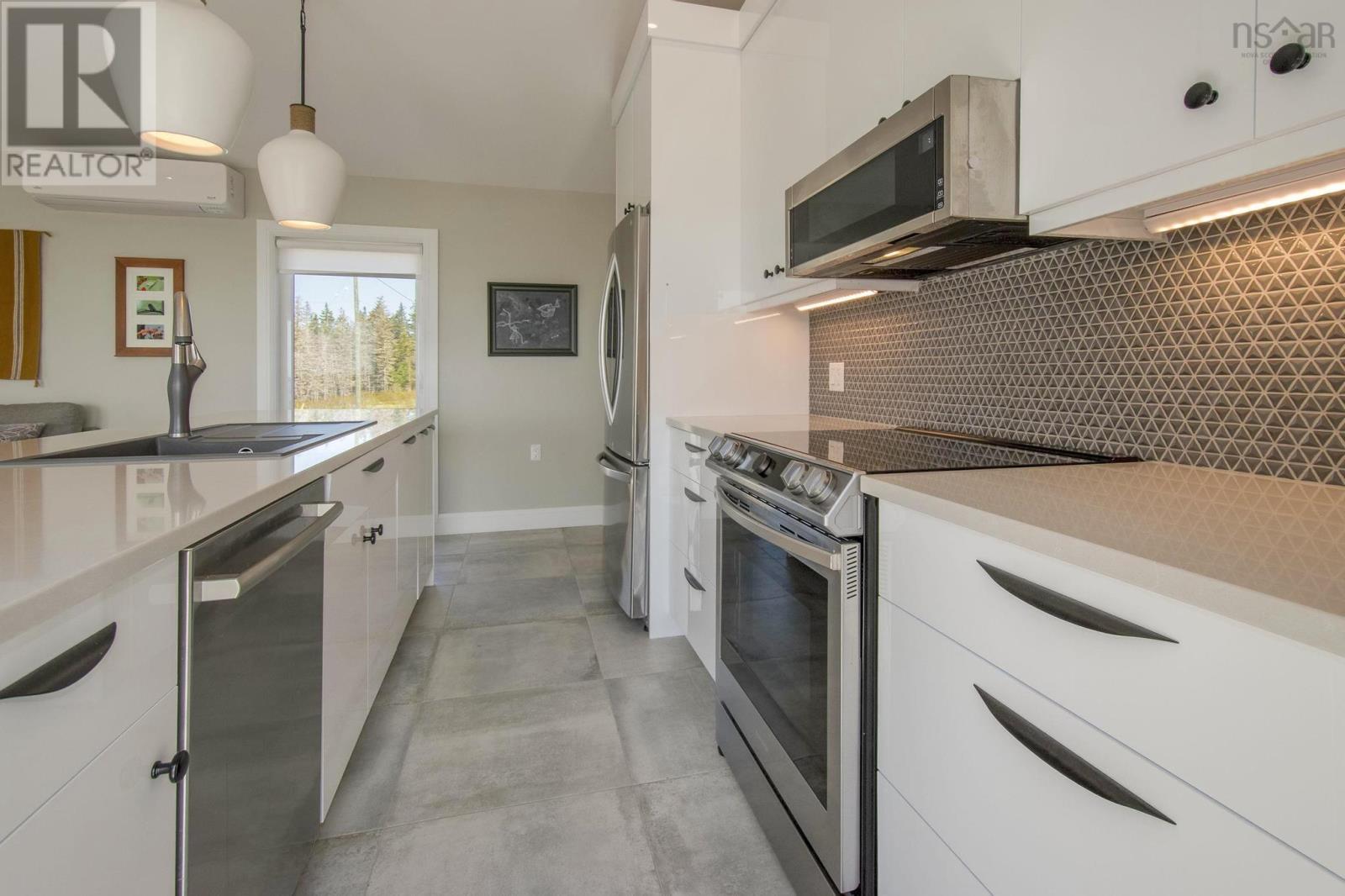 70 Seaside Drive, Louis Head, Nova Scotia  B0T 1W0 - Photo 13 - 202513599