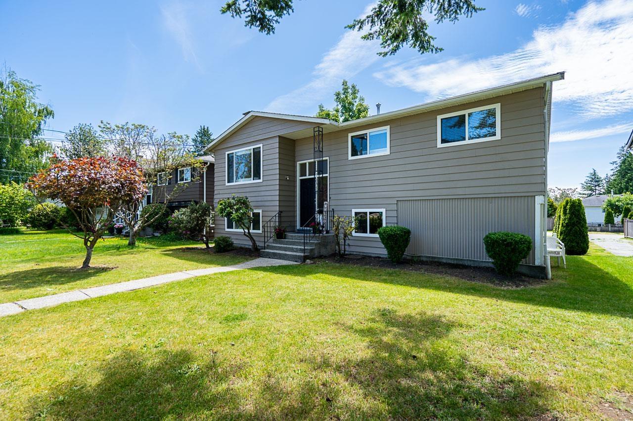 Property at 13728 BLACKBURN AVENUE image 2