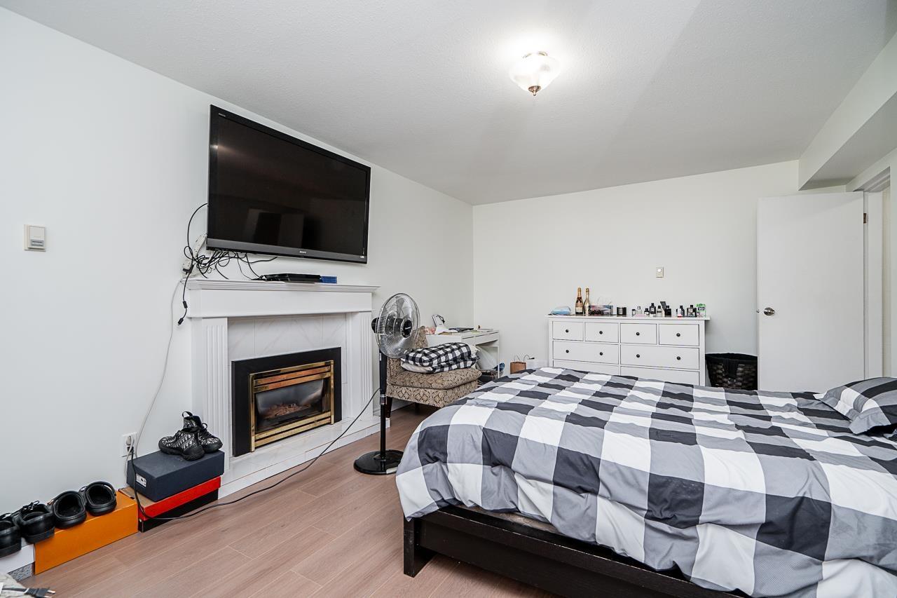 13728 Blackburn Avenue, White Rock, British Columbia  V4B 2Y8 - Photo 19 - R3011882
