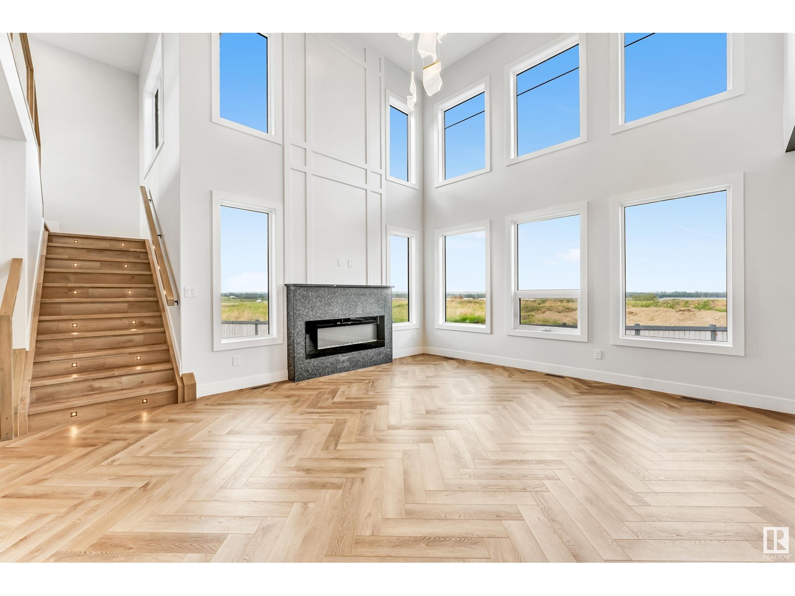 Property at 29 DARBY CR image 3