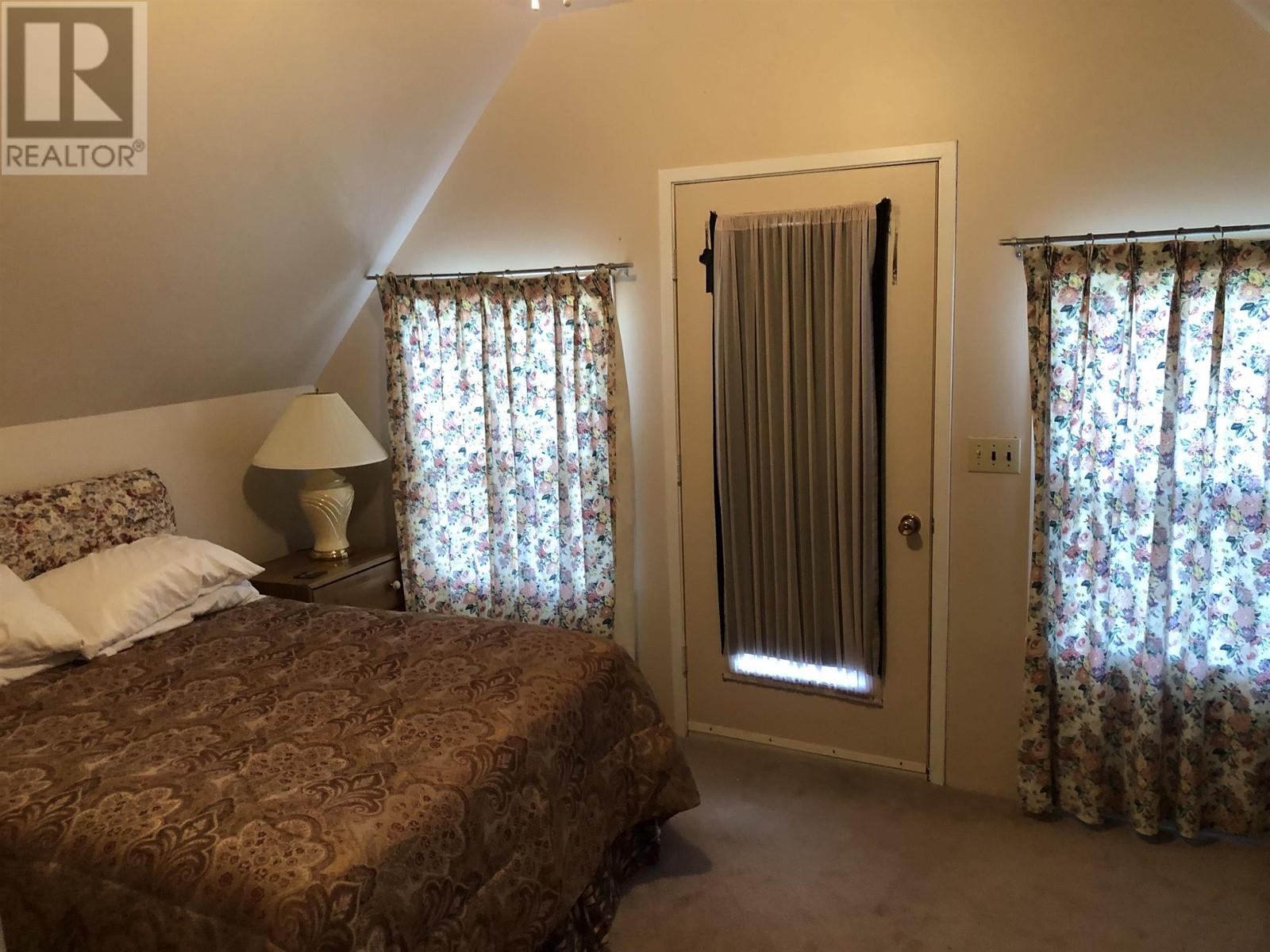 3538 Sellars Road, 100 Mile House, British Columbia  V0K 1M0 - Photo 18 - R3008945