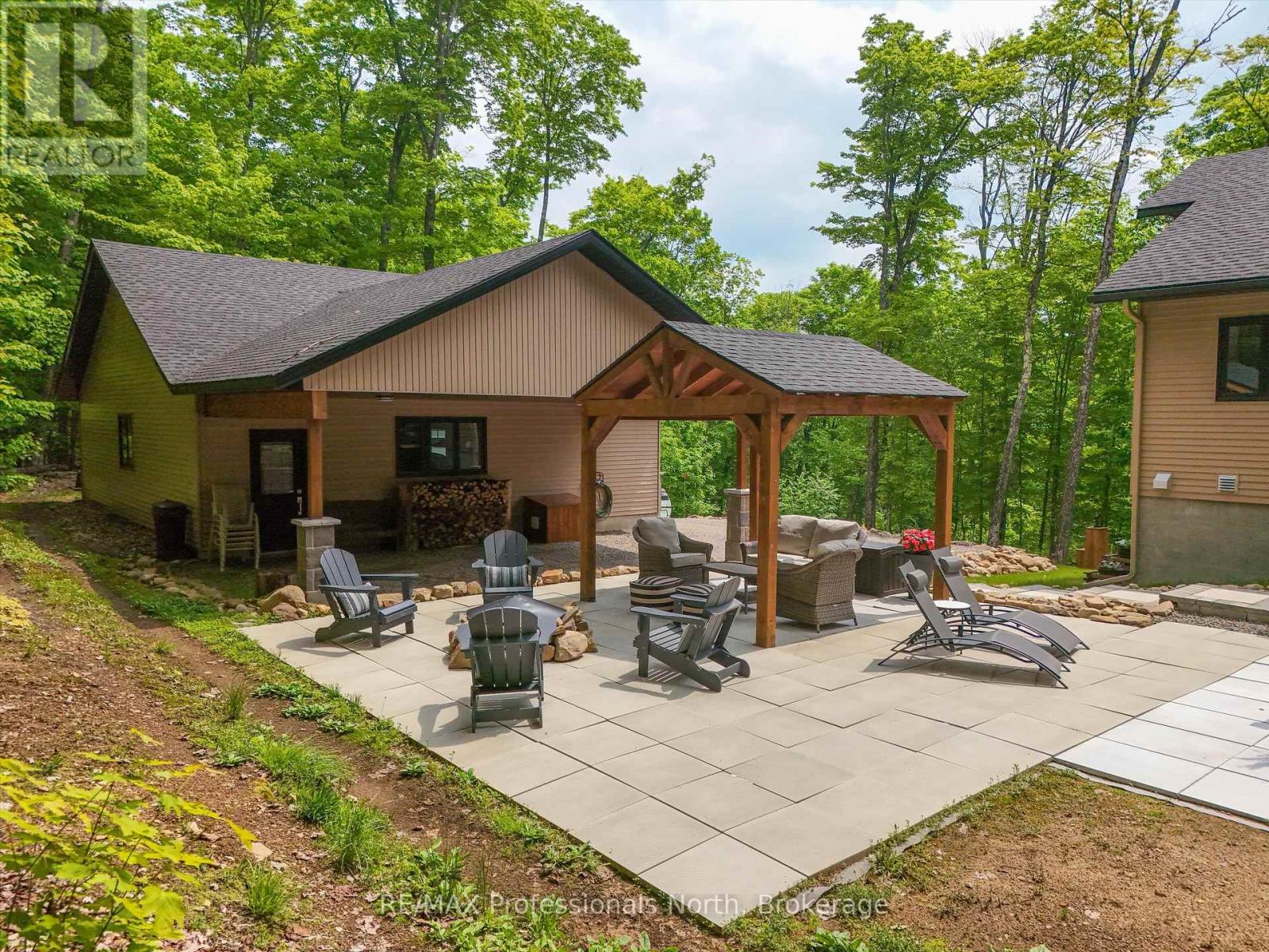 1333 Walker Lake Drive, Lake Of Bays, Ontario  P1H 2J6 - Photo 36 - X12044688