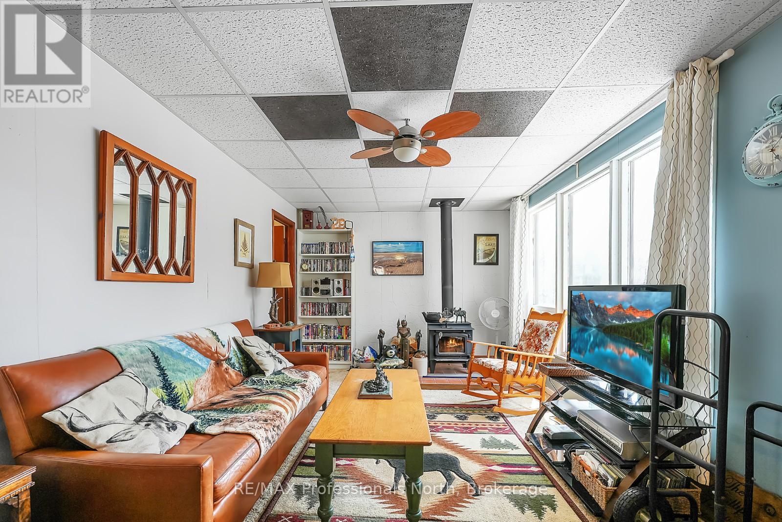 1025 Manitou Road, Dysart Et Al (Dysart), Ontario  K0M 1S0 - Photo 6 - X12088091