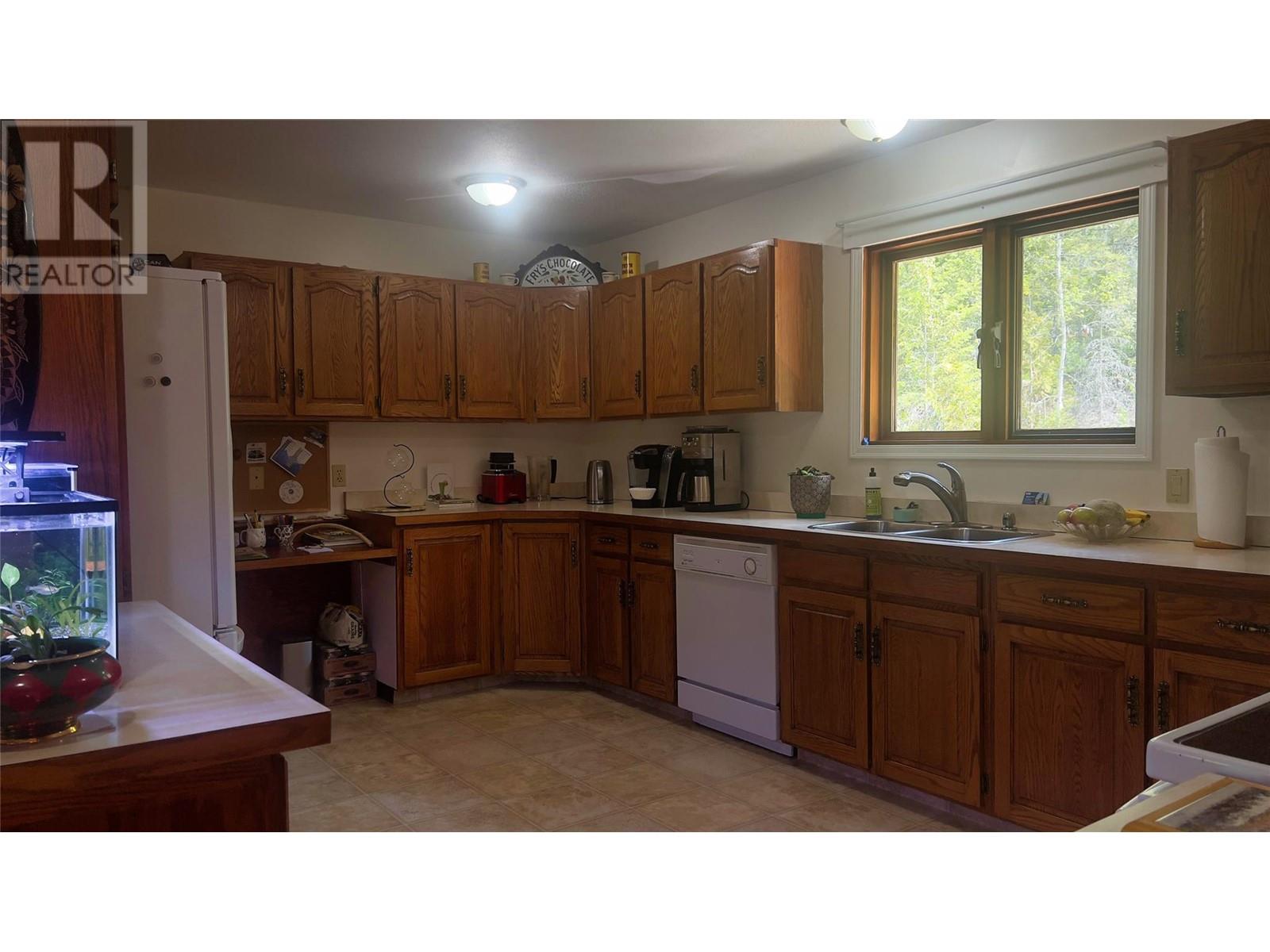 Property at 5110 Vance Road image 4