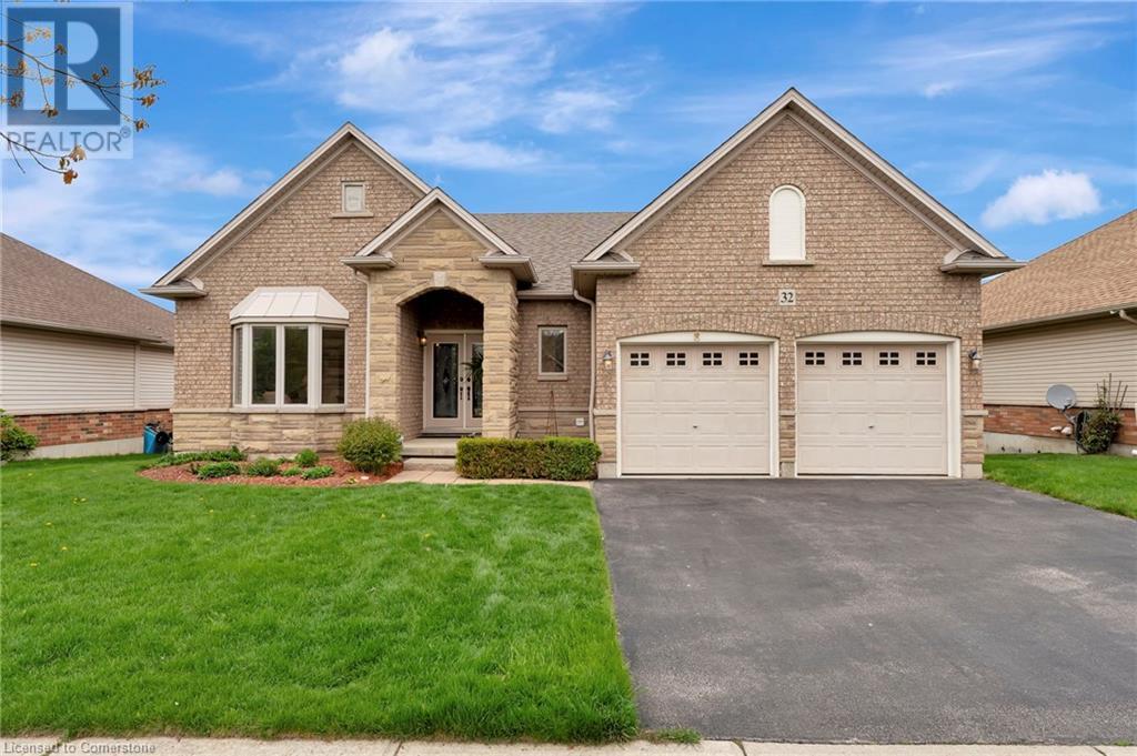 32 COBBLESTONE Drive, paris, Ontario