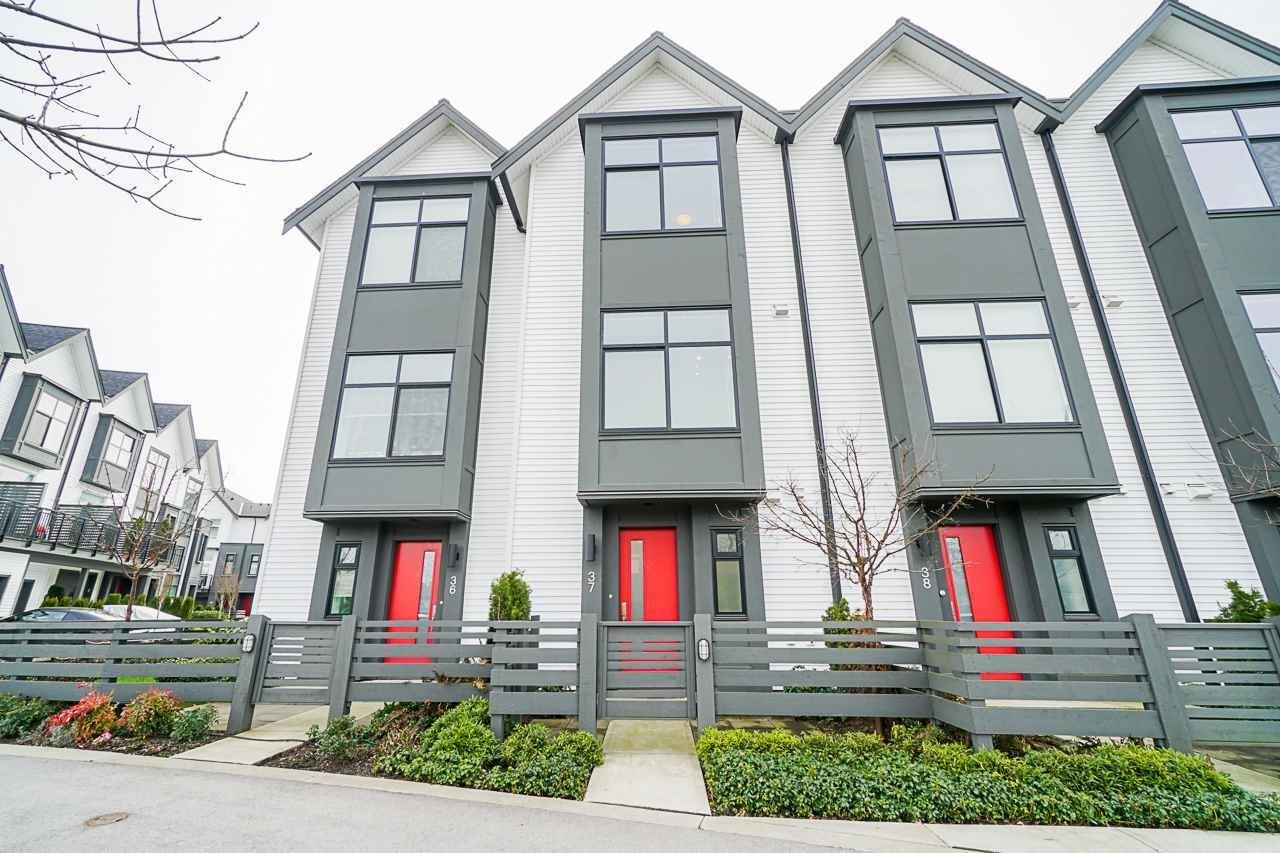 37 17555 57A AVENUE, surrey, British Columbia