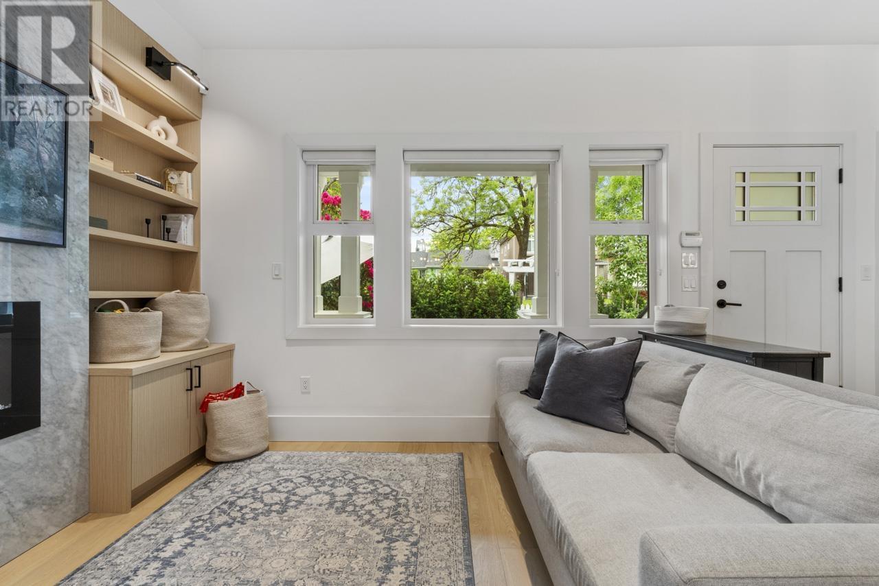 2224 E 10th Avenue, Vancouver, British Columbia  V5N 1Y2 - Photo 4 - R3005577