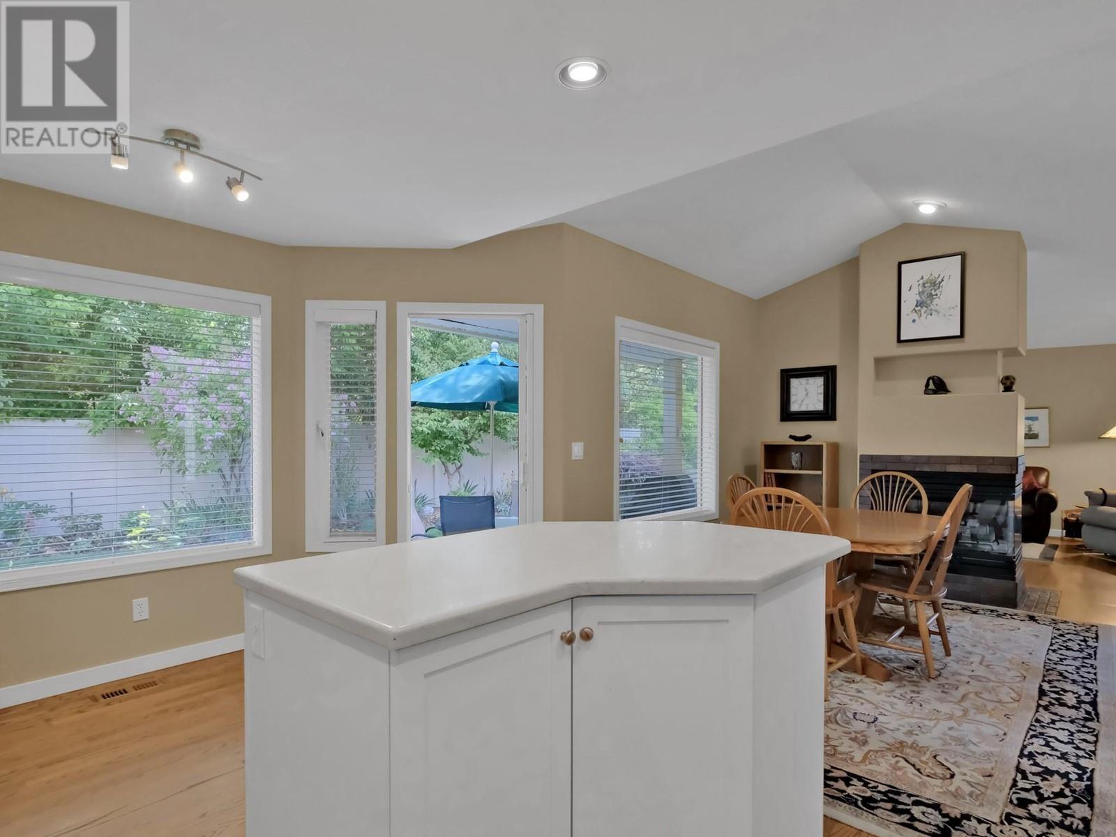 Property at 4141 Lakeshore Road Unit# 2 image 5