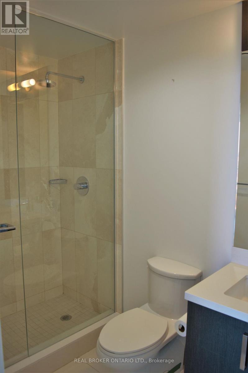 S1302 - 120 Bayview Avenue, Toronto, Ontario  M5A 0G4 - Photo 8 - C12199569