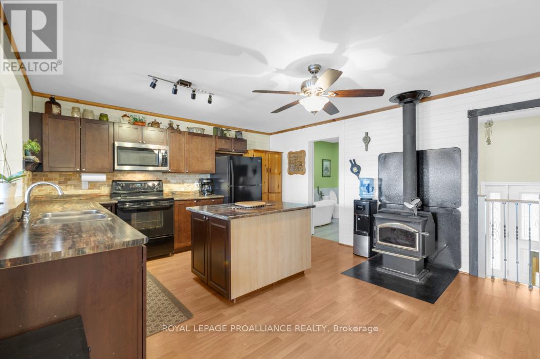 88 Sumac Lane, Tweed, Ontario  K0K 3J0 - Photo 5 - X12199697