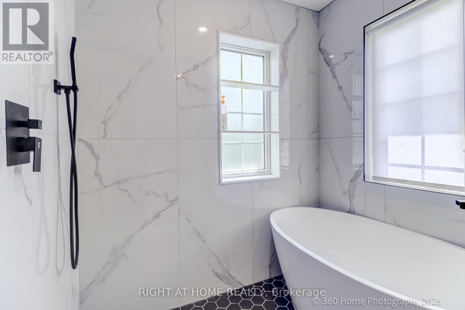 1 Birchcrest Court, Toronto (L'amoreaux), Ontario  M1W 4A4 - Photo 16 - E12199540
