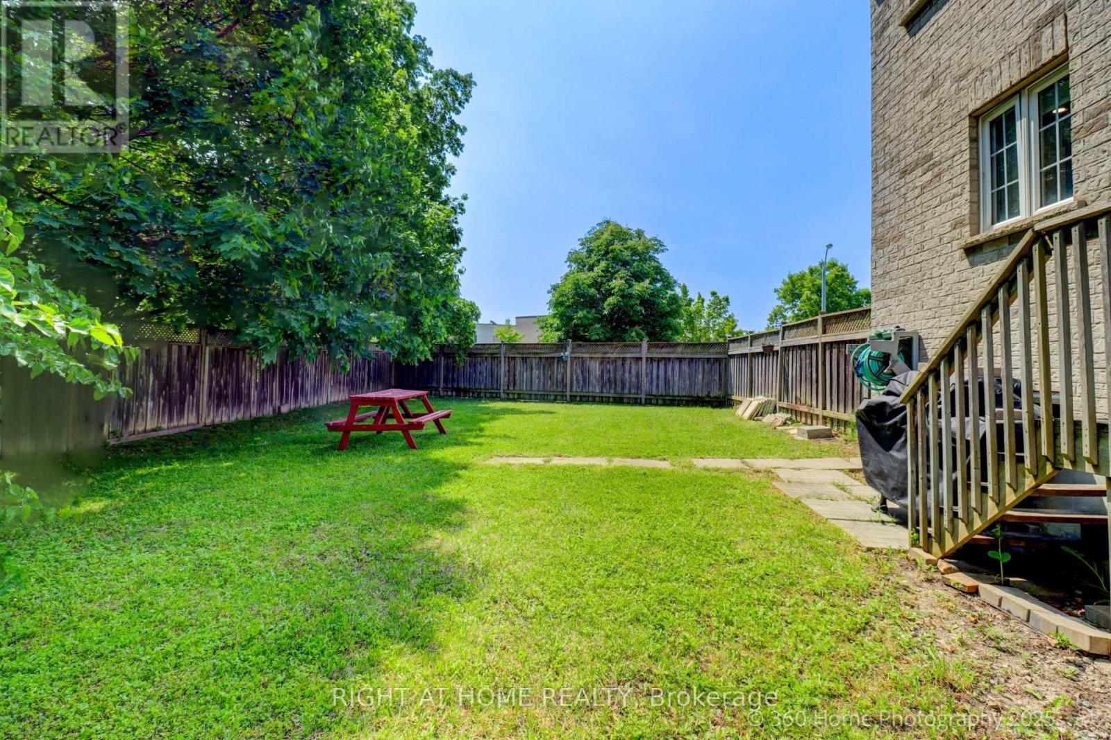 1 Birchcrest Court, Toronto (L'amoreaux), Ontario  M1W 4A4 - Photo 19 - E12199540