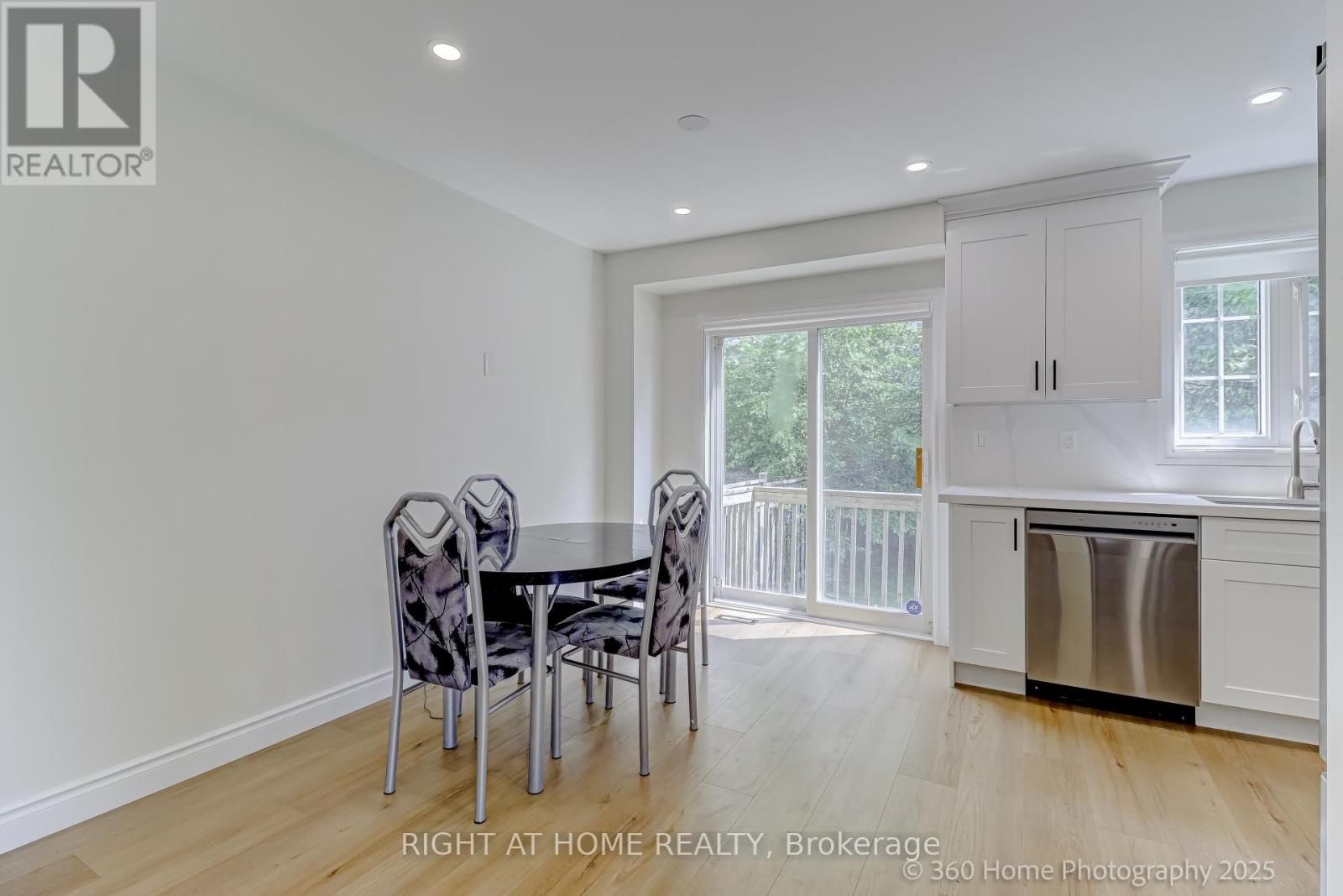 1 Birchcrest Court, Toronto (L'amoreaux), Ontario  M1W 4A4 - Photo 8 - E12199540