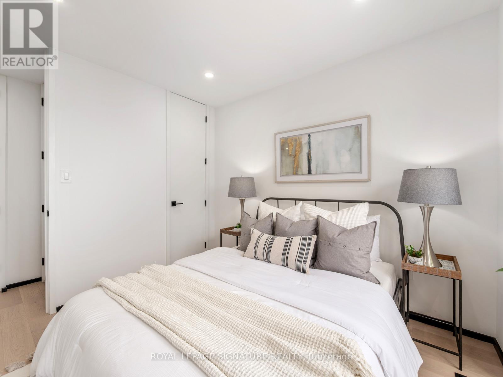186 Oak Park Avenue, Toronto, Ontario  M4C 4M8 - Photo 33 - E12199571