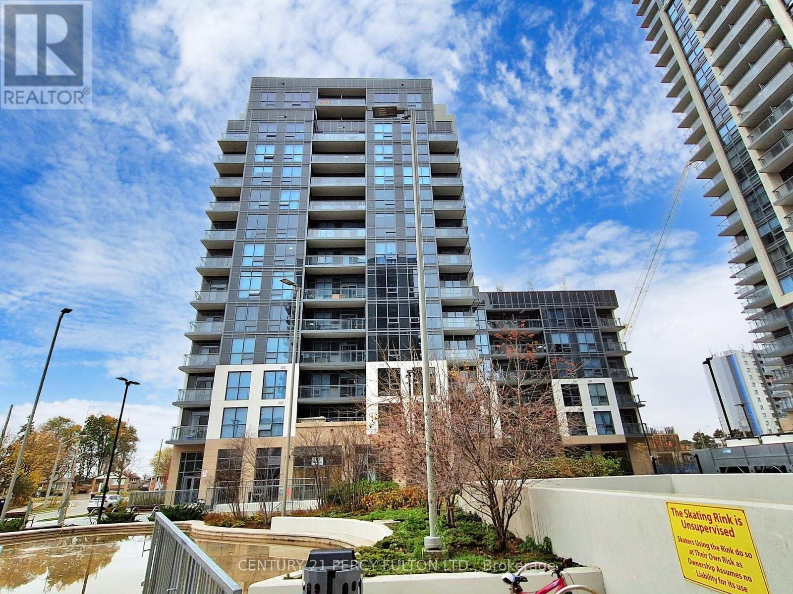 LPH 01 - 10 MEADOWGLEN PLACE, Toronto, Ontario
