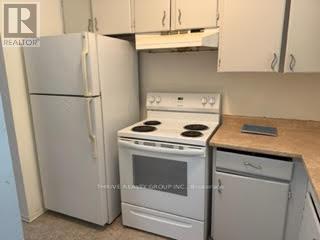 137 Toulon Crescent, London East, Ontario  N5V 1J4 - Photo 5 - X12199645