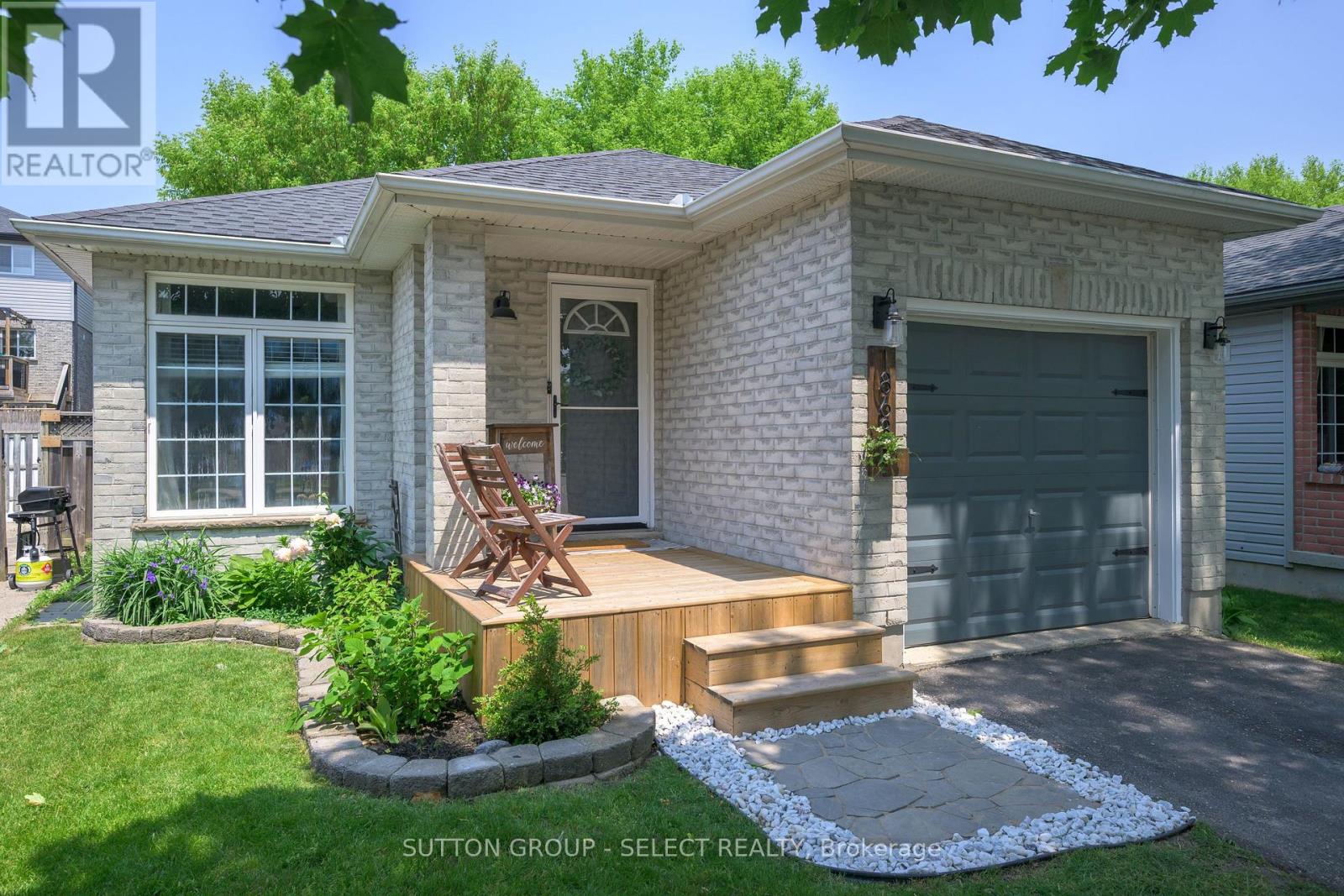 1868 Purcell Drive, London East, Ontario  N5W 6E3 - Photo 1 - X12199808