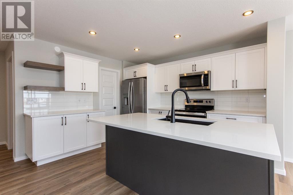 Property at 256 Augustus Way image 3
