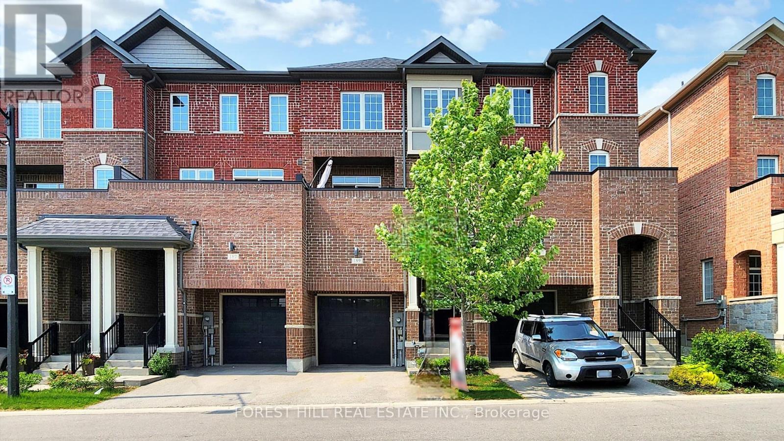189 HARDING PARK STREET, Newmarket, Ontario