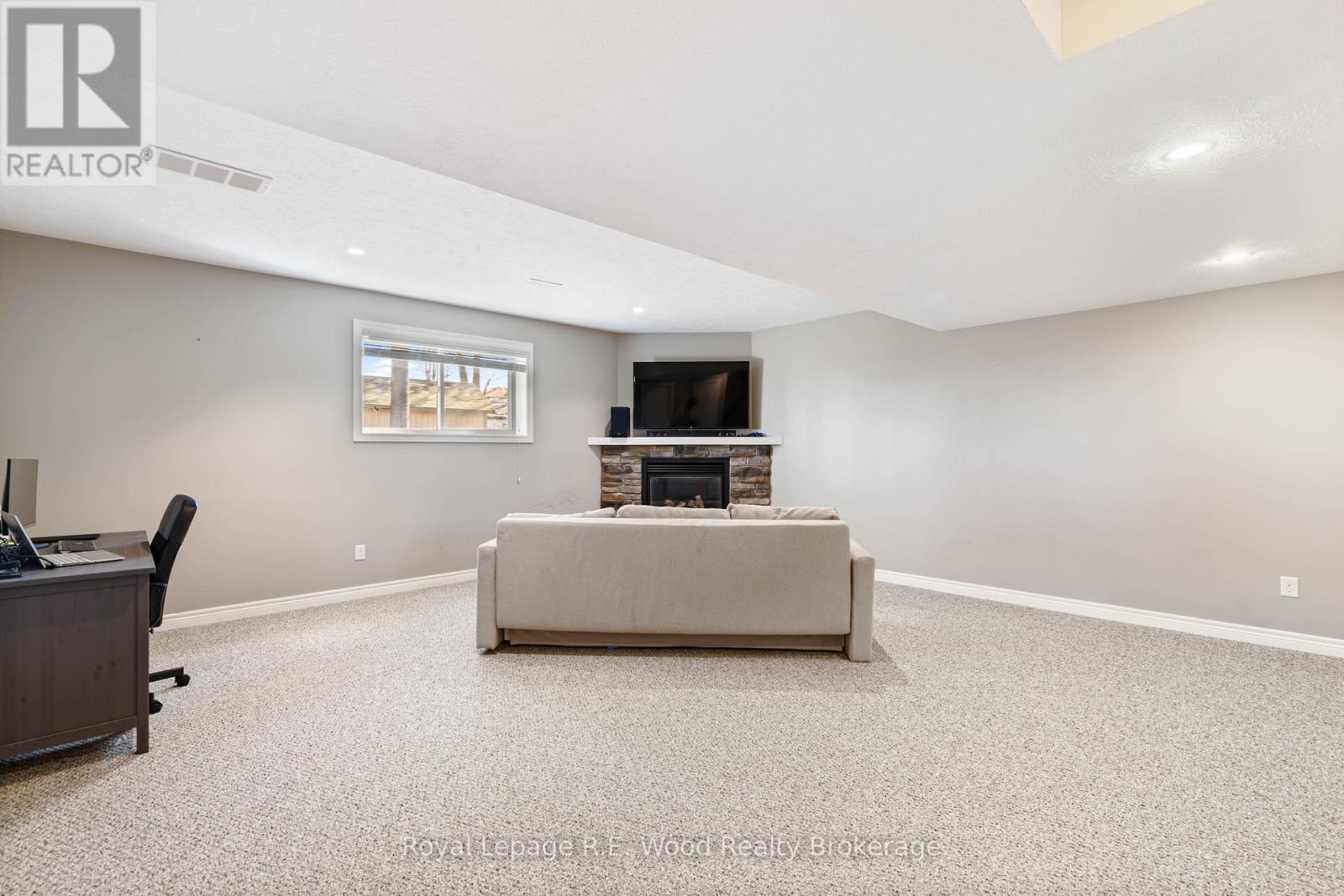 56 Wintergreen Crescent, Norfolk, Ontario  N4B 2W5 - Photo 13 - X12095836