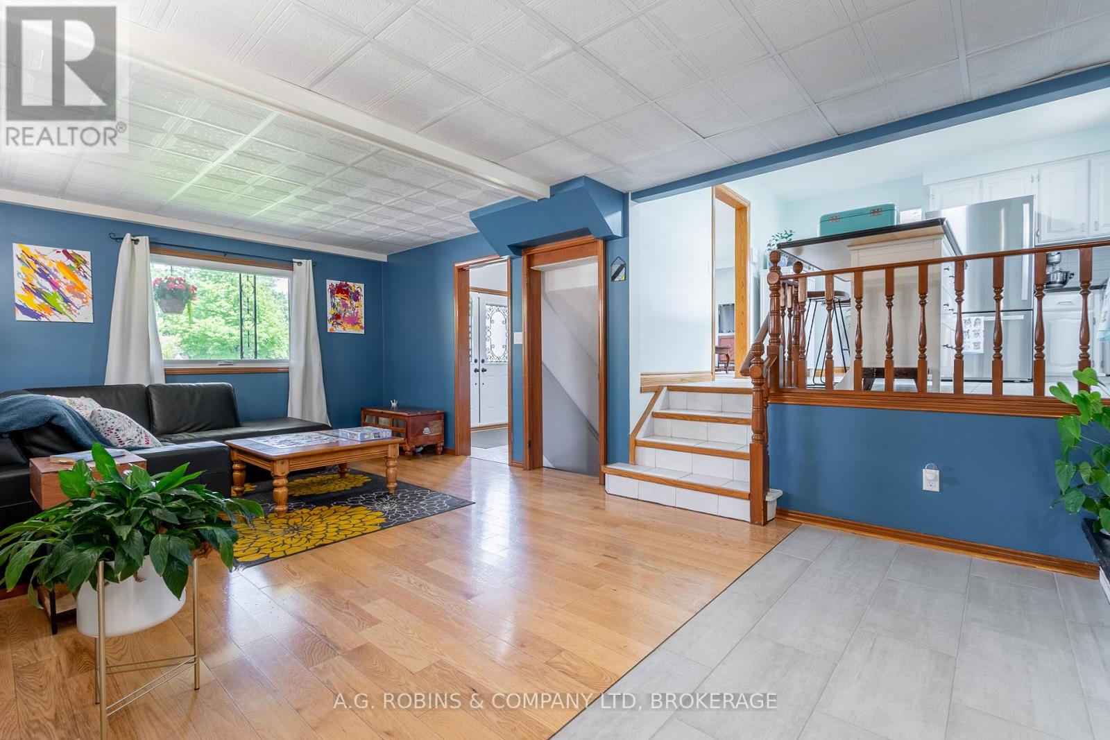 Property at 87 LOYALIST DRIVE image 4