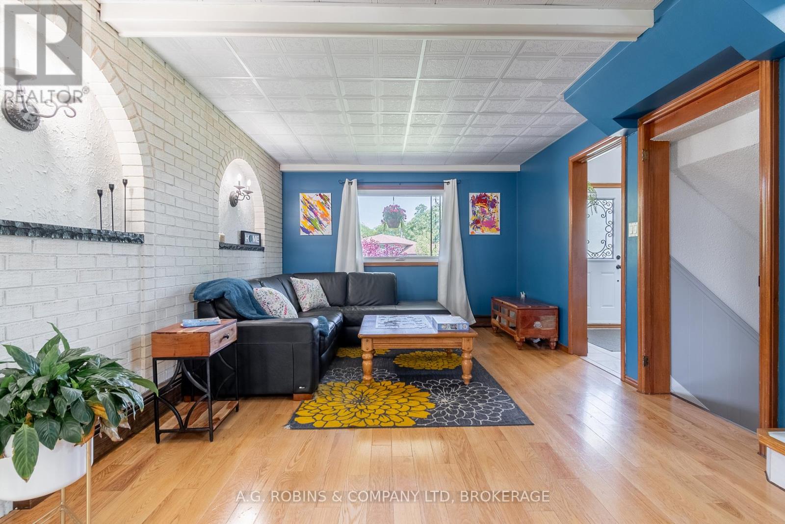 Property at 87 LOYALIST DRIVE image 5
