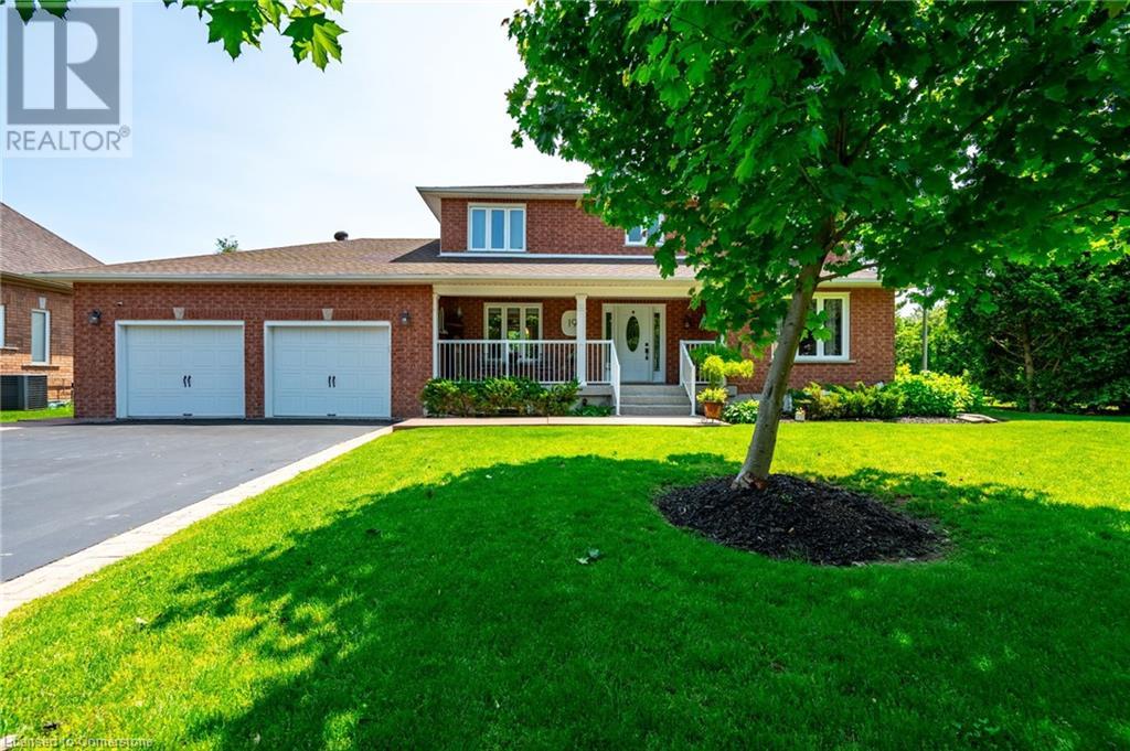 19 SAVONA Crescent, Hamilton, Ontario