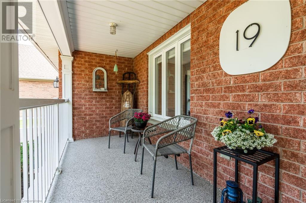 19 Savona Crescent, Hamilton, Ontario  L8N 2Z7 - Photo 4 - 40738083