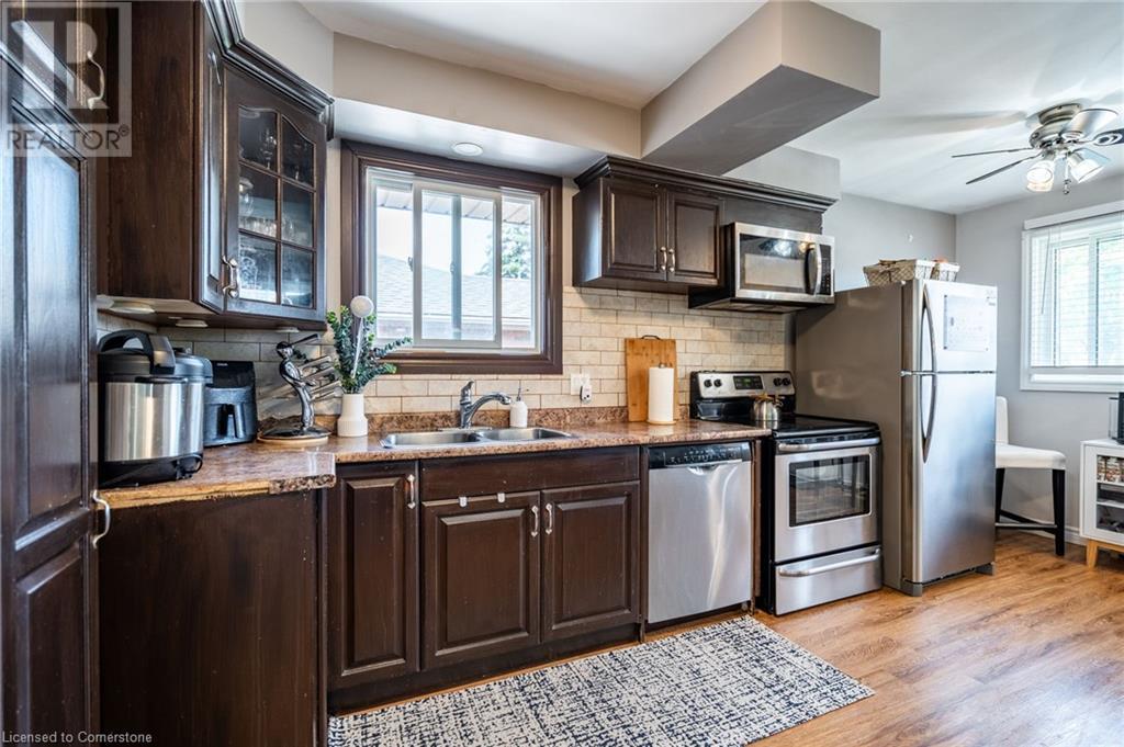112 Greeningdon Drive, Hamilton, Ontario  L9A 4W7 - Photo 6 - 40737746