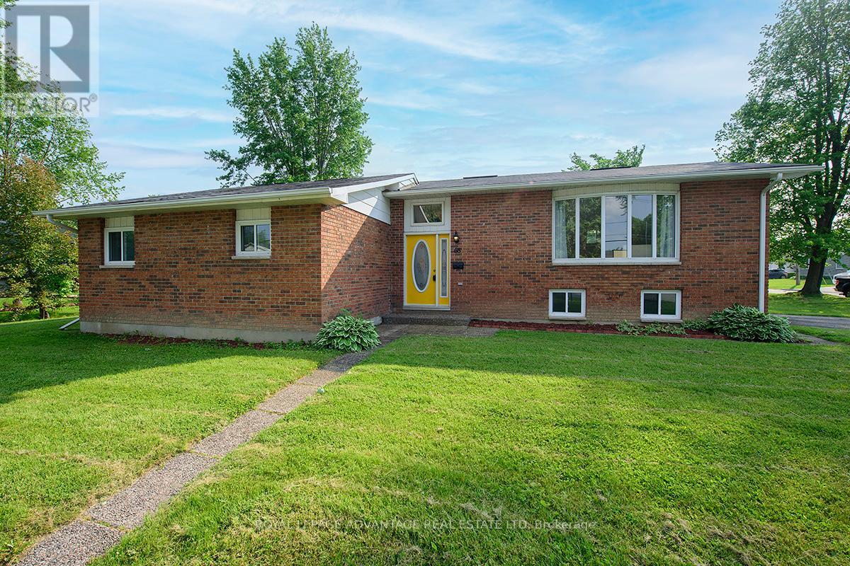 68 DRUMMOND STREET W, Perth, Ontario
