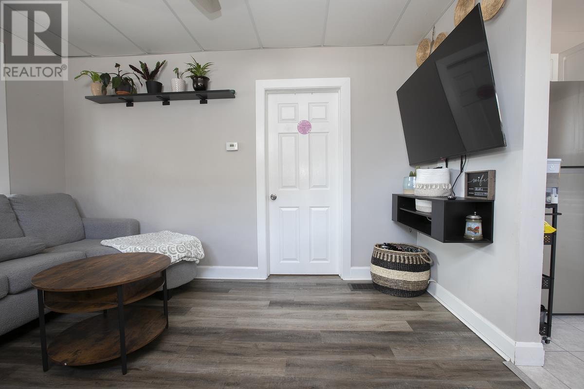 323 Farwell Ter, Sault Ste. Marie, Ontario  P6C 4B4 - Photo 13 - SM251428
