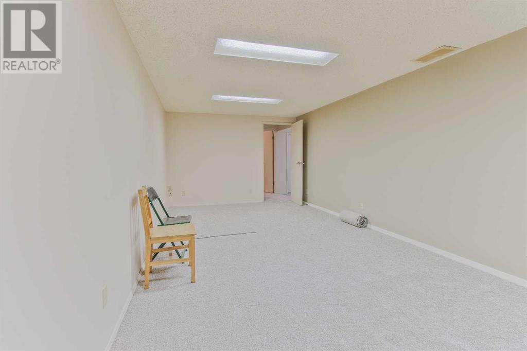 419 Ventura Road N, Lethbridge, Alberta  T1H 1X4 - Photo 29 - A2222771