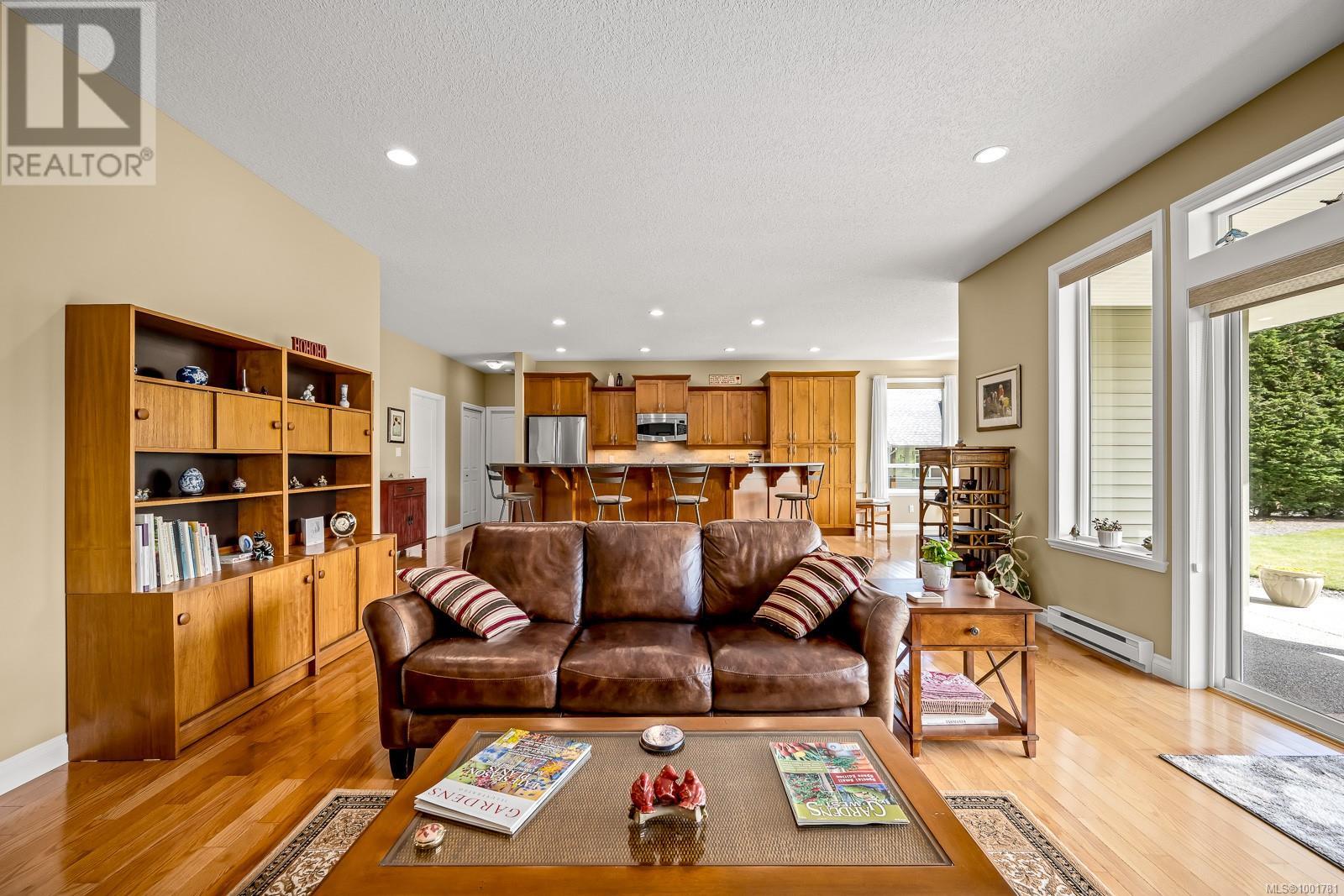 3661 Cameron Rd, Courtenay, British Columbia  V9N 9R5 - Photo 18 - 1001781